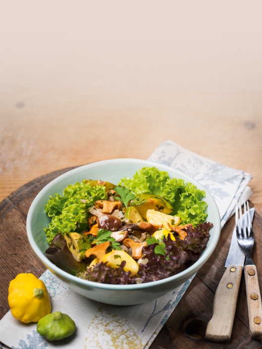 Kürbis und Kernöl61_Pilze Kürbis Salat_C_Mona Lorenz