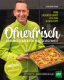 Cover des Buches 'Ofnerfrisch' mit einem Porträt des Autors Ofner, der ein Backblech in den Händen hält