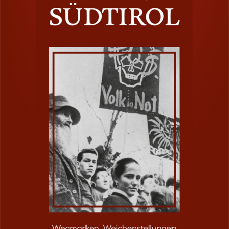Cover des Buches 'Chronik Südtirol' mit schwarz weiß von einem Aufstand