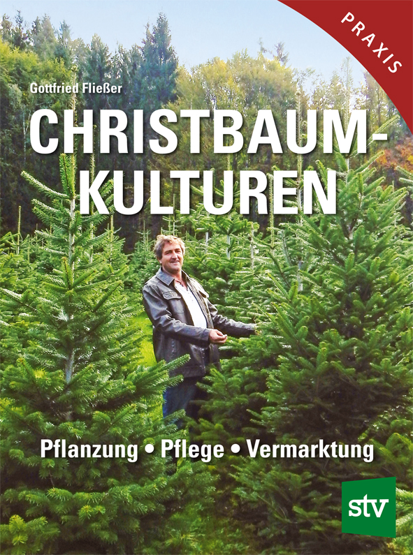 Cover des Buches 'Christbaumkulturen' mit einem Mann, der zwischen Tannenbäumen steht